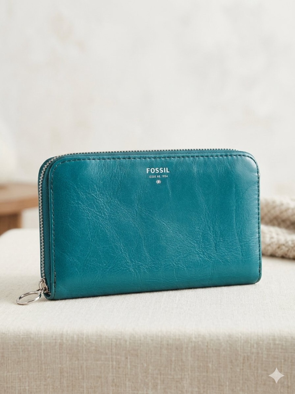Fossil Teal Leather Zip Around Wallet Clutch Logan EUC Boho Retro Streetwear